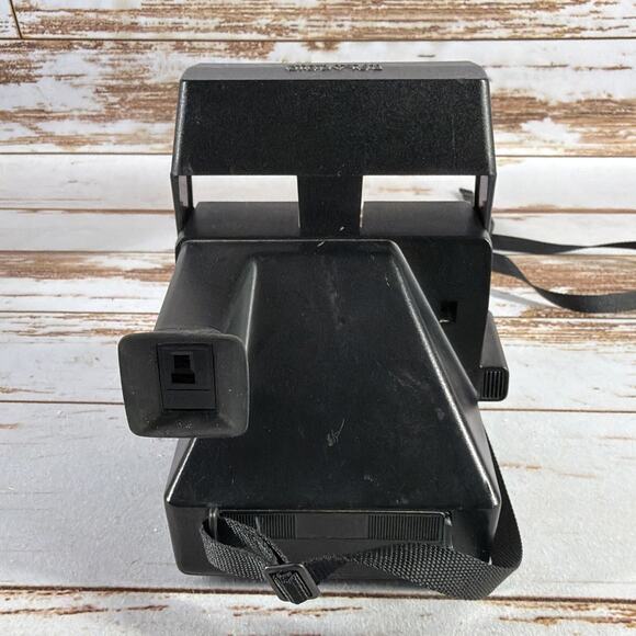 Vintage Polaroid Spirit 600 Instant Camera Strap Loop Damaged Pre-owned - Picture 3 of 6